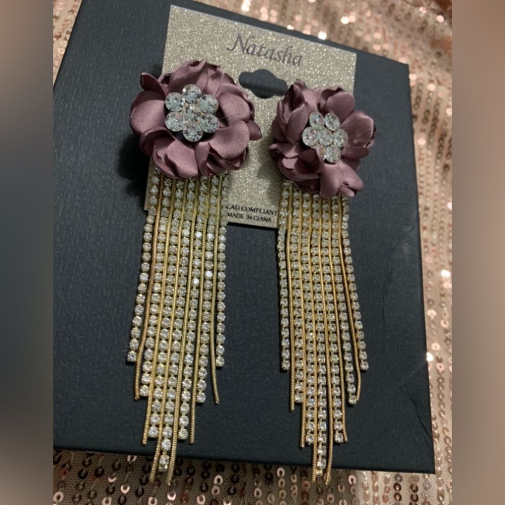 New Natasha Couture Chandelier Earrings : Mauve